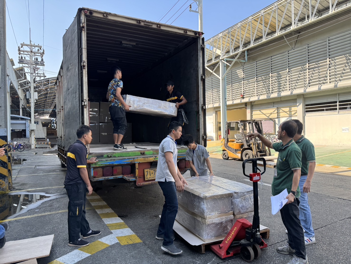 กิจกรรม CSR - S__29589555_0.jpg